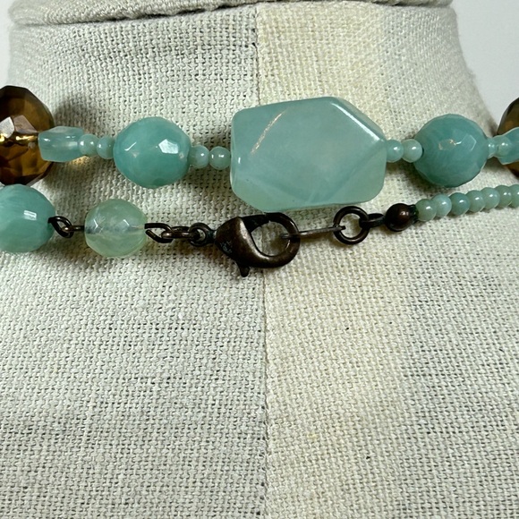 Vintage long wire-linked beaded necklace molded celluloid lightweight 34” clasp - Picture 3 of 7